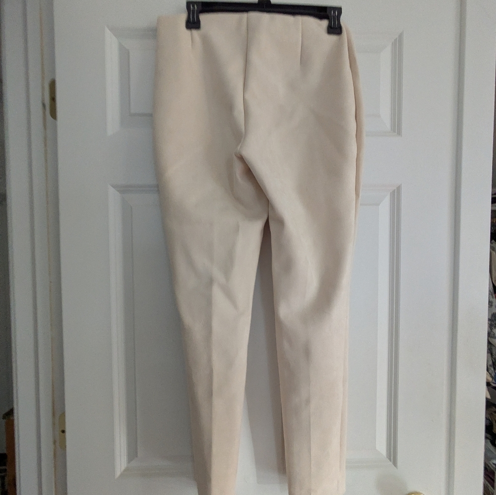 Anne Klein Faux Suede Pull On Pants Cream Small NWOT - Picture 6 of 6